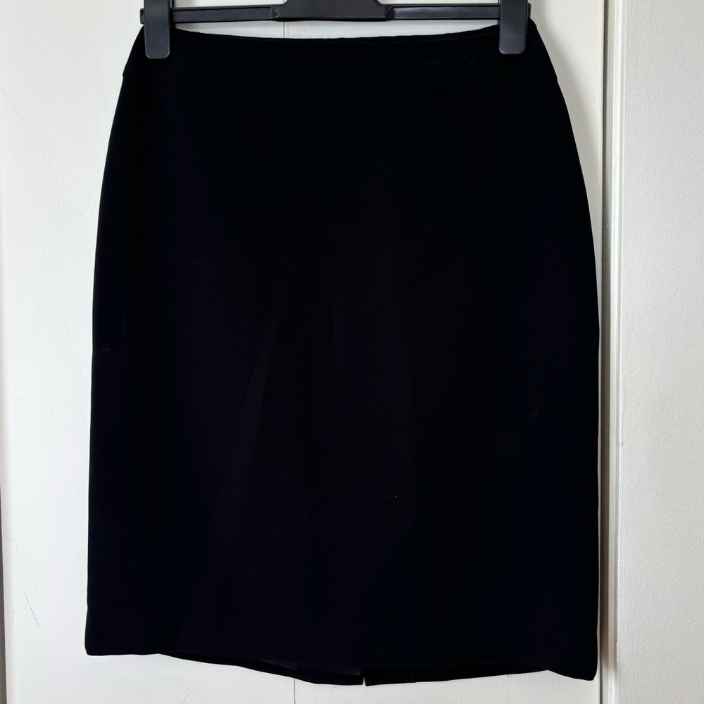 🎉4/30$🎉  Louben Classic Black Pencil Skirt - Size 8